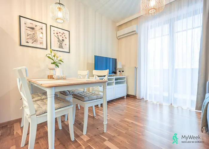 Hygge Z Klimatyzacja, Parkowa Polana, Myweek Apartamento *